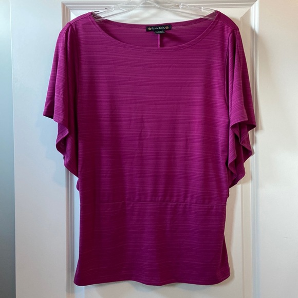 Suzie In The City Tops - ☀️☀️ Suzie in the City women’s M fuchsia blouse